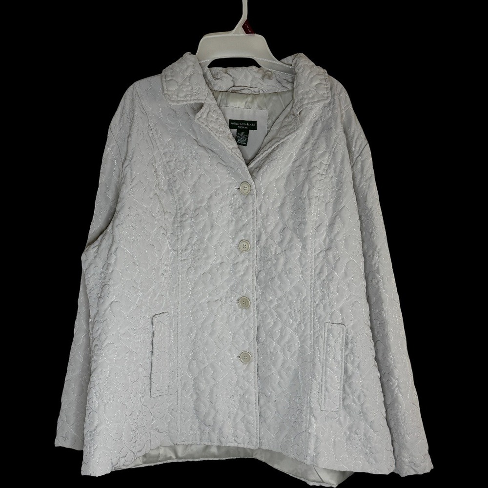 Mountain Lake‎ Woman Quilted Floral Button Front Jacket Light Beige 2X Casual